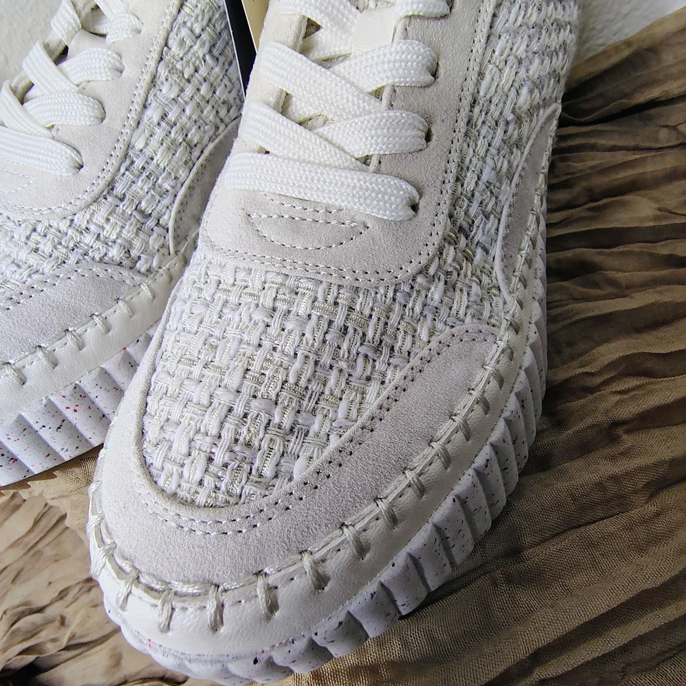 Universal Thread Women's Gray and White Memory Foam Sneakers Sz 9 - Picture 7 of 11